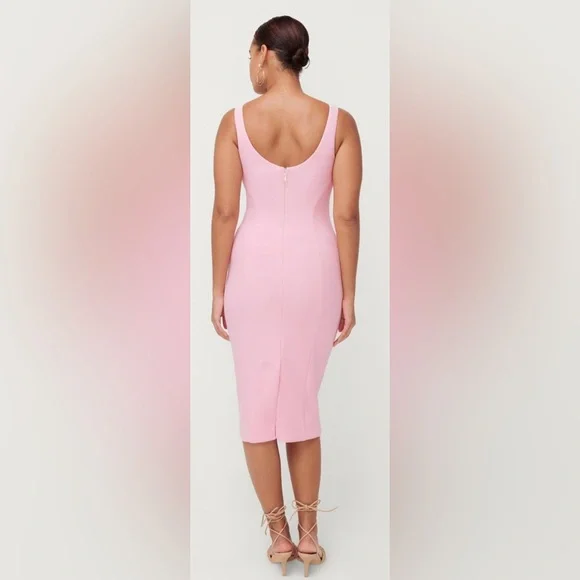 Size 12-14, Sheike soft baby pink sleeveless formal/evening dress lined - Picture 3 of 14